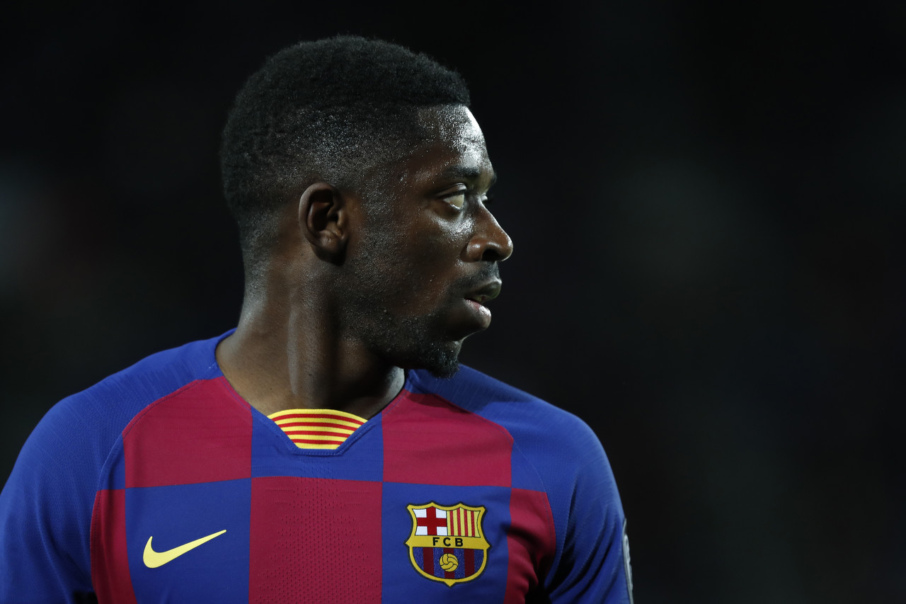 另类数据！埃迪半场交出3分13篮板2盖帽（半场另类表现：埃迪仅3分却抢下13篮板送出2封盖）