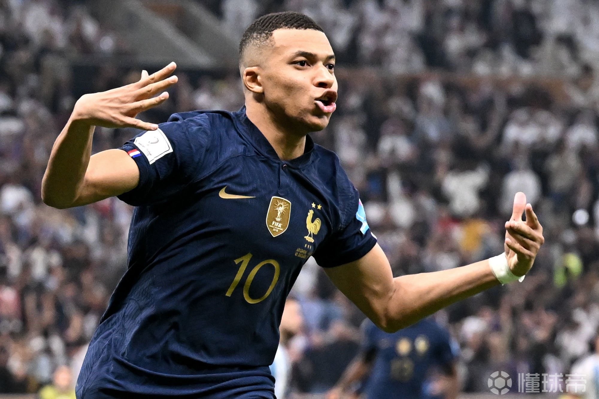 🎮布达佩斯Major：黑色闪光隐身，黑豹1-2遭NaVi爆冷淘汰（🎮布达佩斯Major冷门：黑色闪光迷失，NaVi 2-1送黑豹出局）