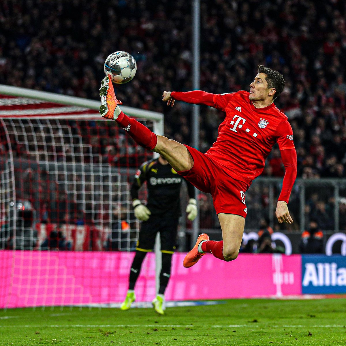 s1mple：黑豹出局了还得站着接受败方采访，太变态了（s1mple：黑豹淘汰后还被要求站着做败者采访，太离谱了）