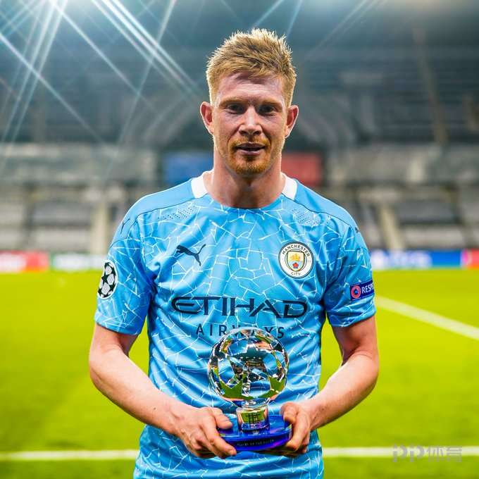 【壁纸】——梅西&哈维，巴萨时光（巴萨岁月：梅西与哈维壁纸）