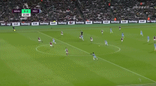 巴媒：西班牙人询问了罗比尼奥儿子小罗比尼奥，球员年底满18（巴西媒体：西班牙人打听罗比尼奥之子小罗比尼奥，球员将于年底满18岁）