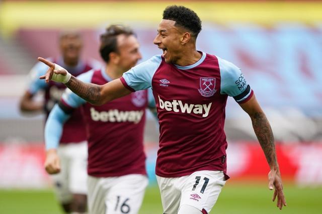 足球欧冠淘汰赛对阵激烈，主帅直言无弱旅（欧冠淘汰赛对决白热化，主帅坦言不存在弱旅）