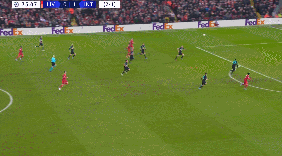 球迷：我们都在见证他的成长（球迷：他的成长，我们一起见证）